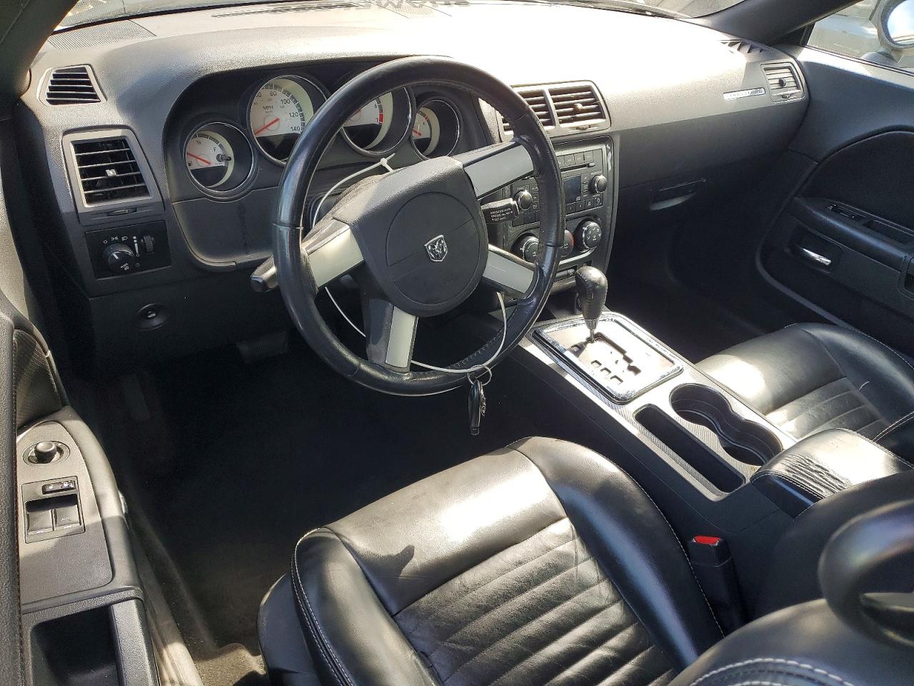 2010 Dodge Challenger VIN 2B3CJ4DV5AH270217 photo 8