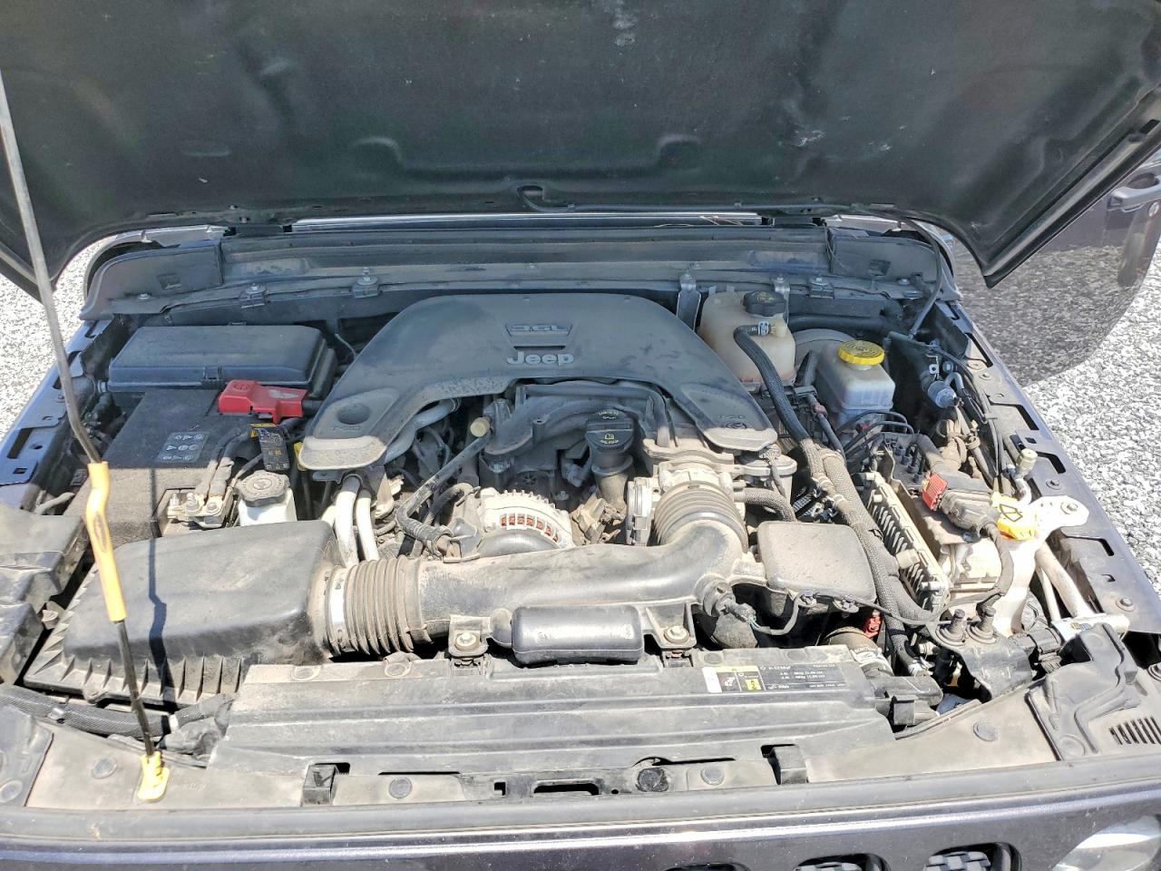 2019 Jeep Wrangler / VIN 1C4HJXFG5KW635793 photo 12