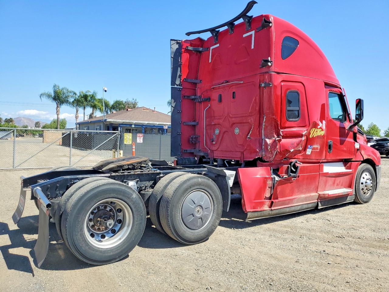 2022 FREIGHTLINER All other VIN 3AKJHHDR0NSMY2492 photo 4