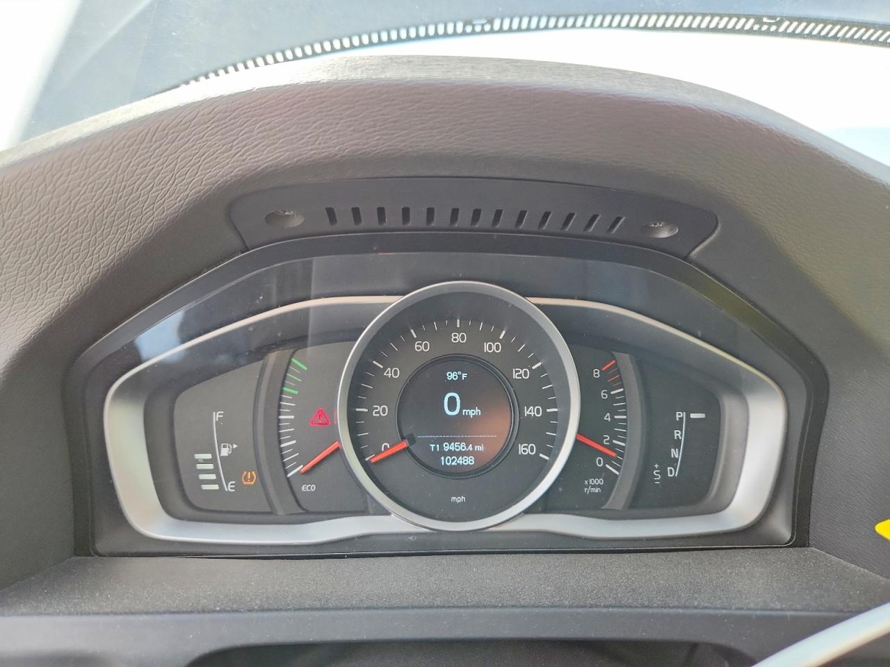 2017 Volvo S60 VIN YV126MFL8H2432247 photo 9