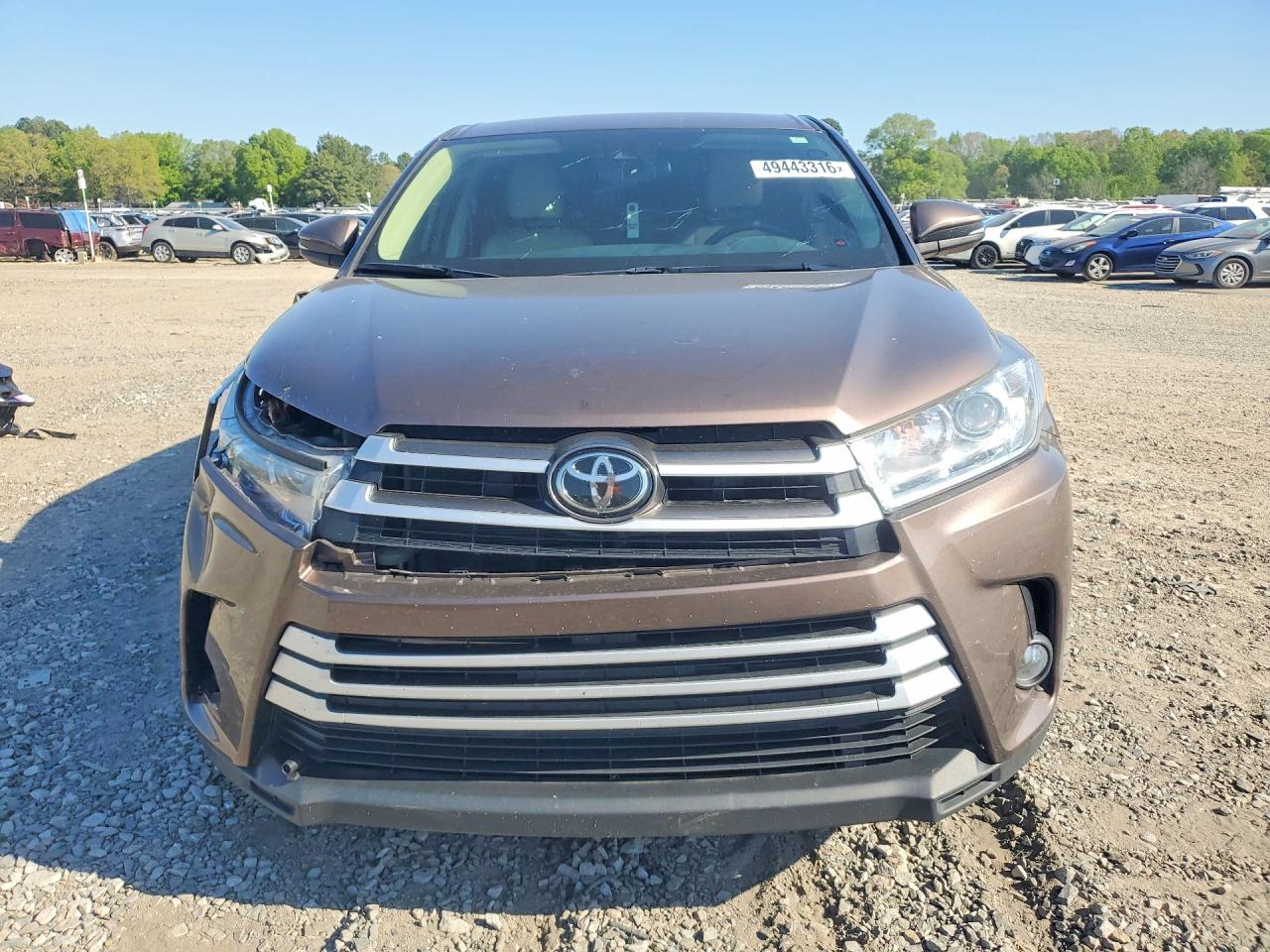 2019 Toyota Highlander VIN 5TDBZRFH7KS700663 photo 5
