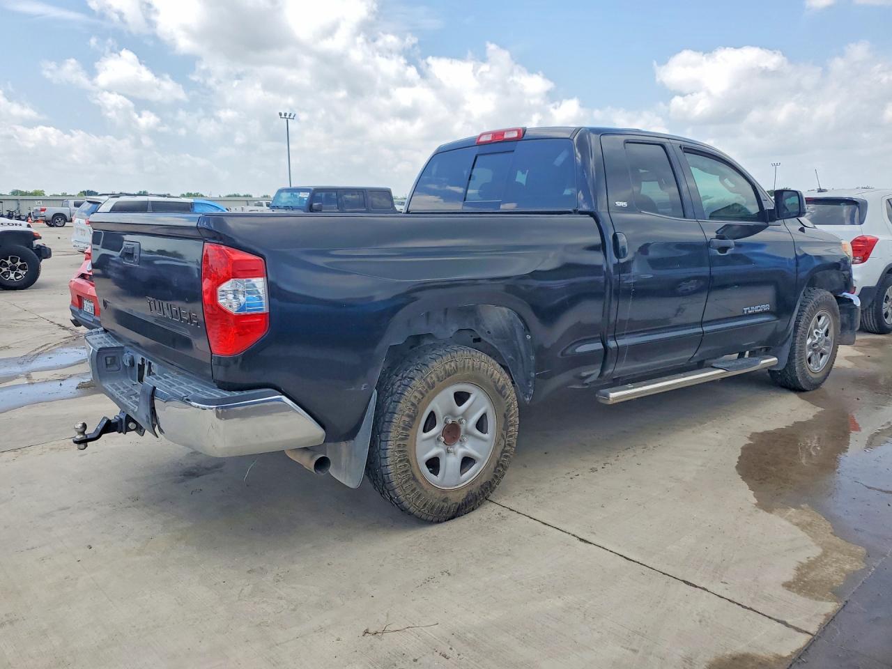 2016 Toyota Tundra VIN 5TFRM5F12GX105410 photo 3