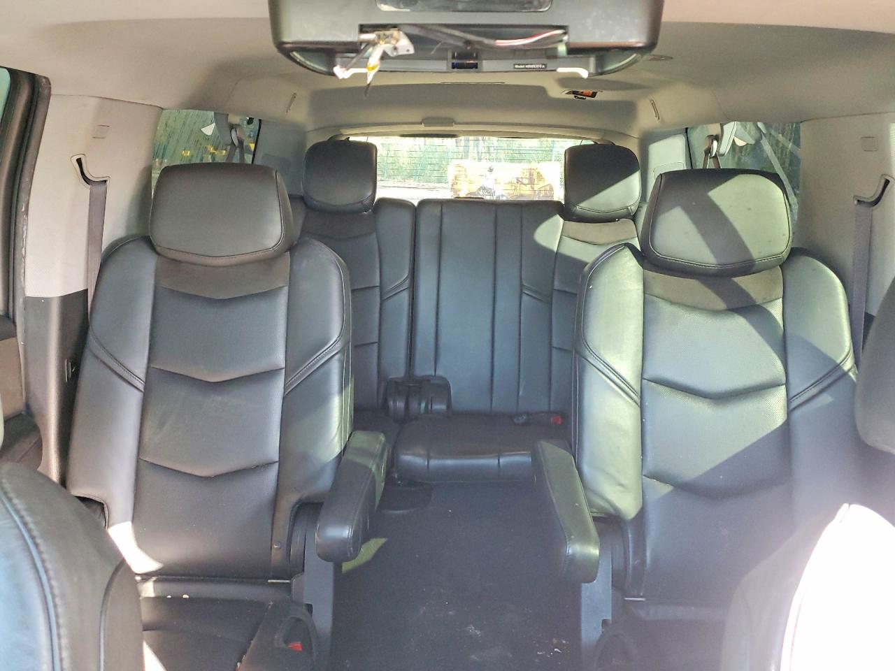 2015 Cadillac Escalade VIN 1GYS3HKJ6FR246053 photo 10