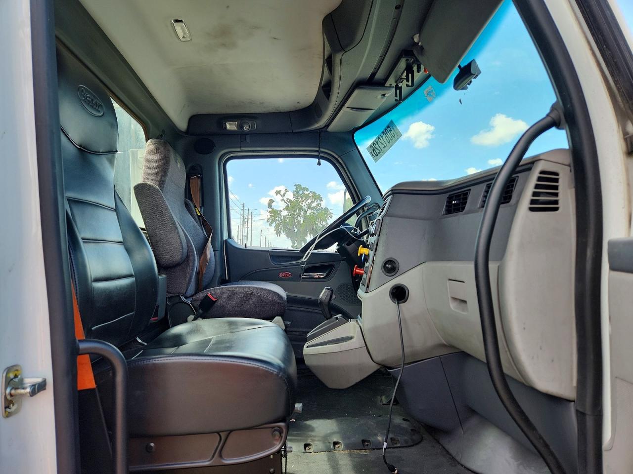 2017 PETERBILT All other VIN 1XPBD49X6HD430848 photo 5