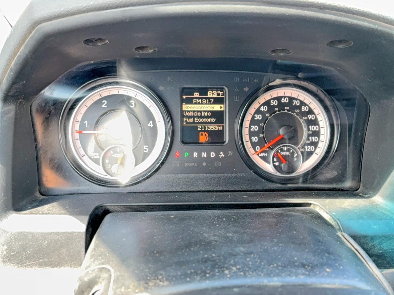 2018 Ram 3500 VIN 3C7WRTCL0JG270594 photo 8