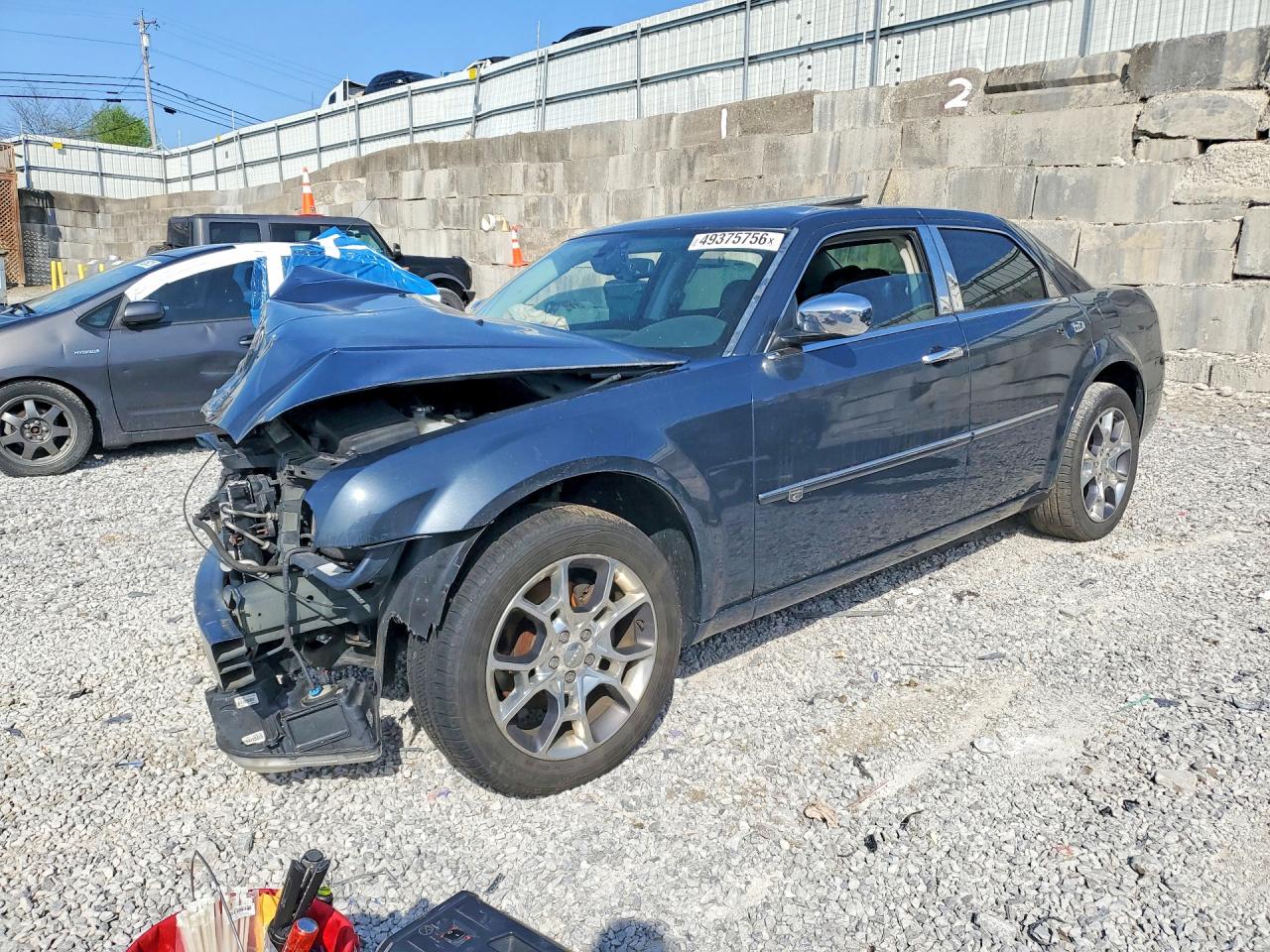 2008 Chrysler 300 VIN 2C3KA63H18H140614 photo 1