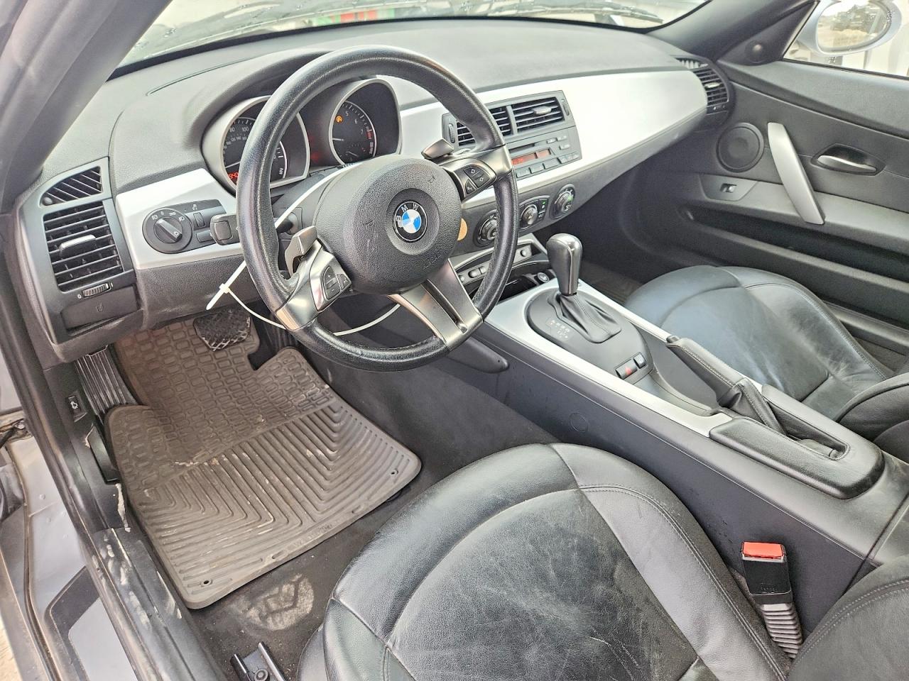 2006 BMW Z4 VIN 4USBU53576LX00505 photo 8