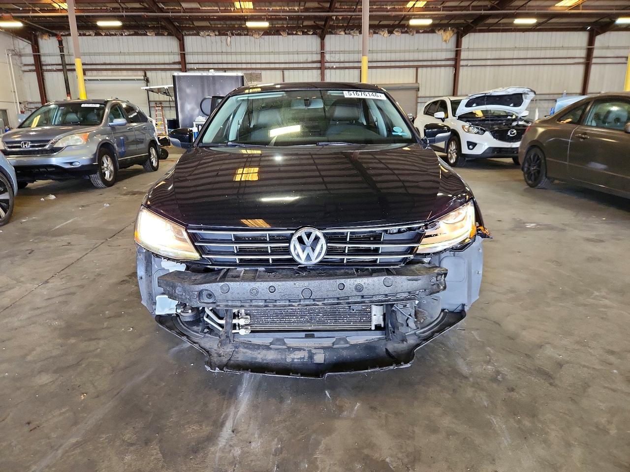 2018 Volkswagen Jetta VIN 3VWDB7AJXJM206160 photo 5