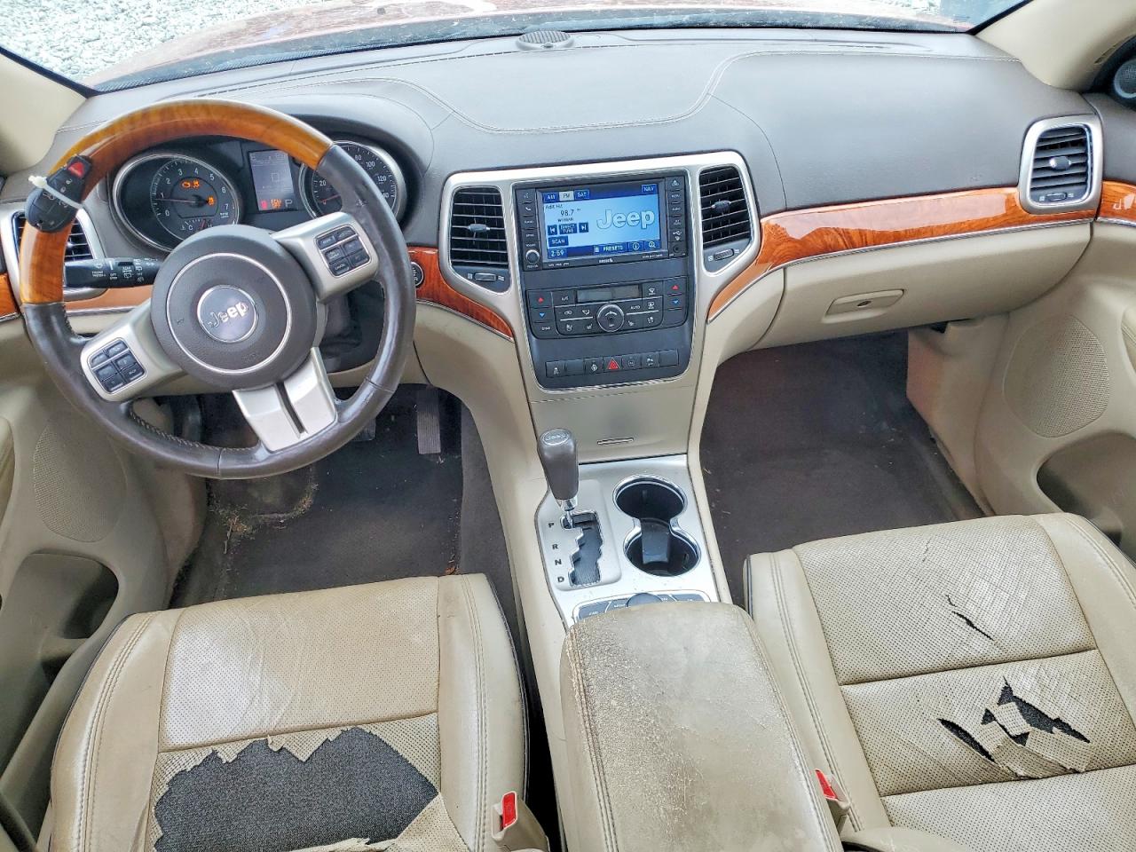 2011 Jeep Cherokee VIN 1J4RR6GG2BC608598 photo 8