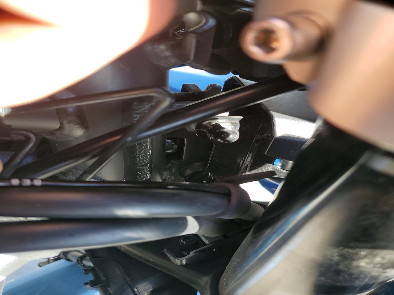 2025 YAMA Yzfr7 VIN JYARM38E5SA017995 photo 10