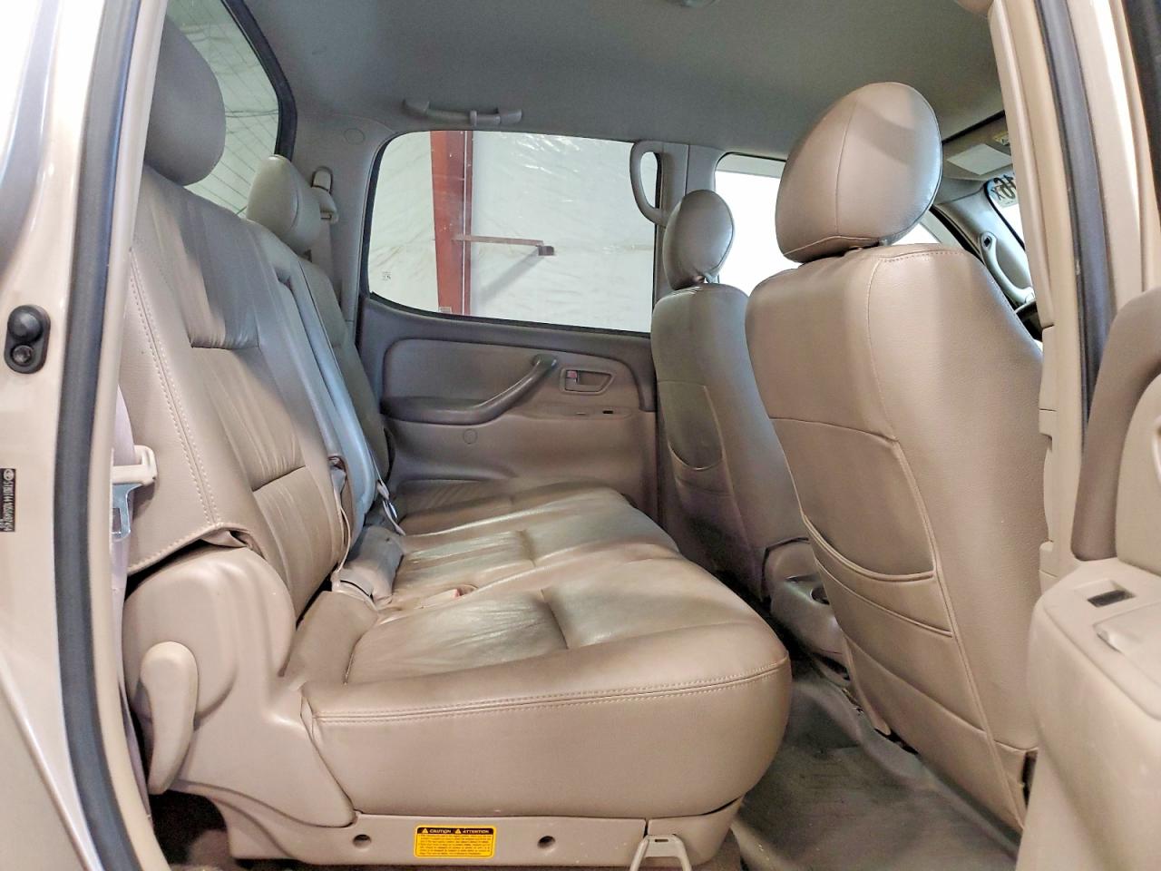 2005 Toyota Tundra VIN 5TBDT44105S497454 photo 10
