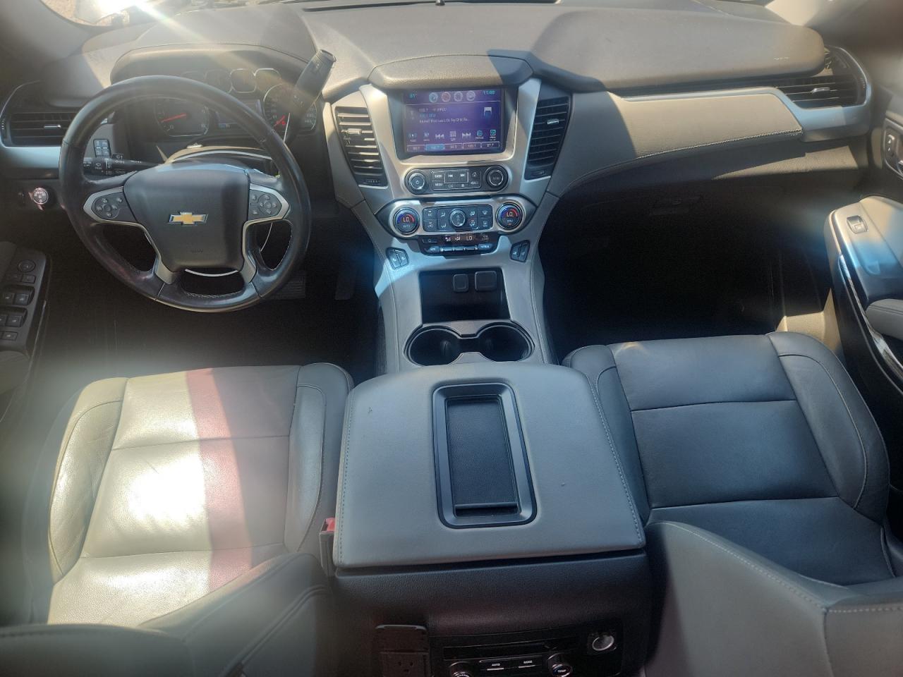2018 Chevrolet Tahoe VIN 1GNSKBKC4JR278104 photo 8