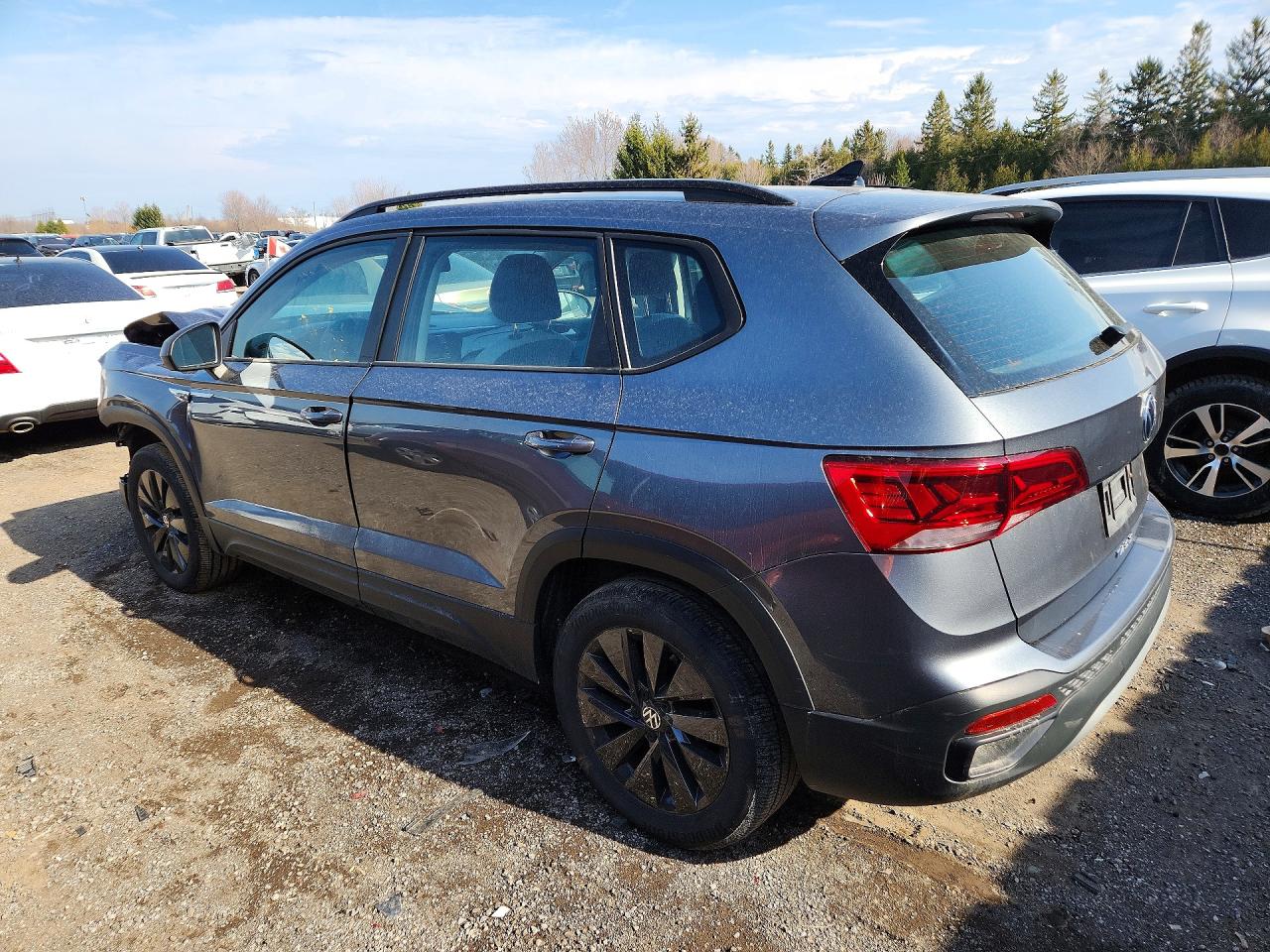 2022 Volkswagen All other VIN 3VVAX7B25NM094891 photo 2
