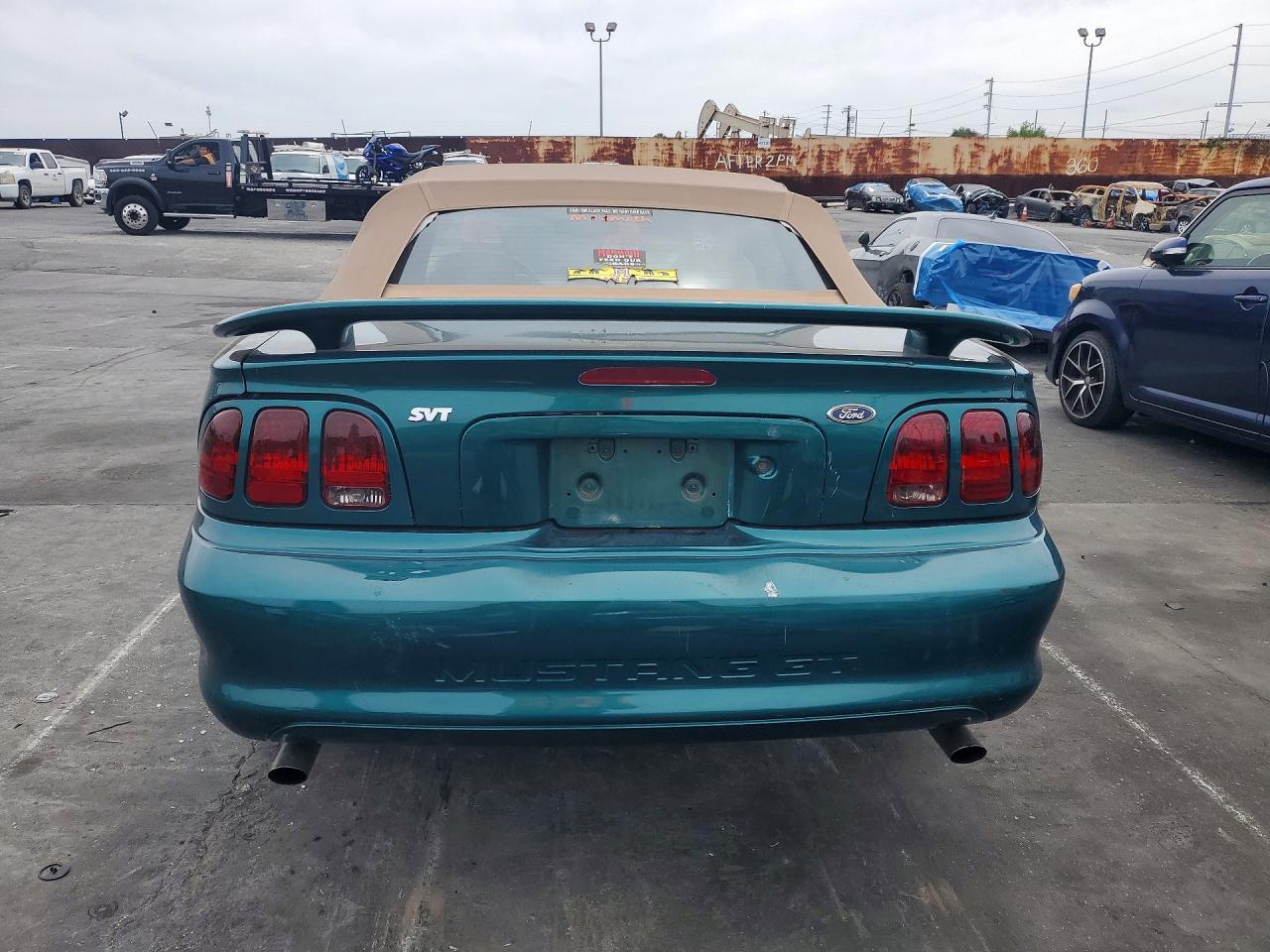 1996 Ford Mustang VIN 1FALP45X6TF137926 photo 6