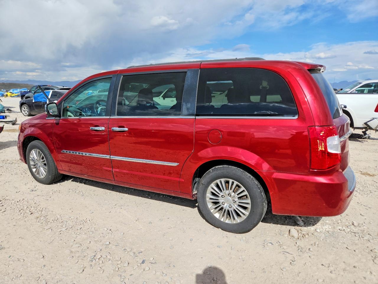 2013 Chrysler Minivan VIN 2C4RC1CG3DR616218 photo 2