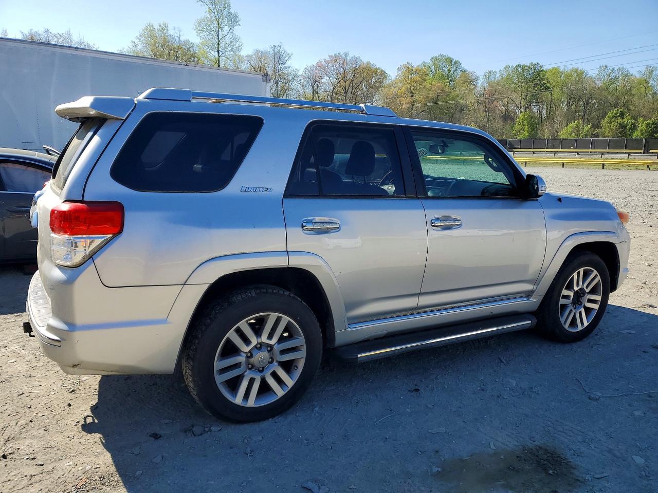 2011 TOYOTA 4runner VIN JTEBU5JR9B5052090 photo 3