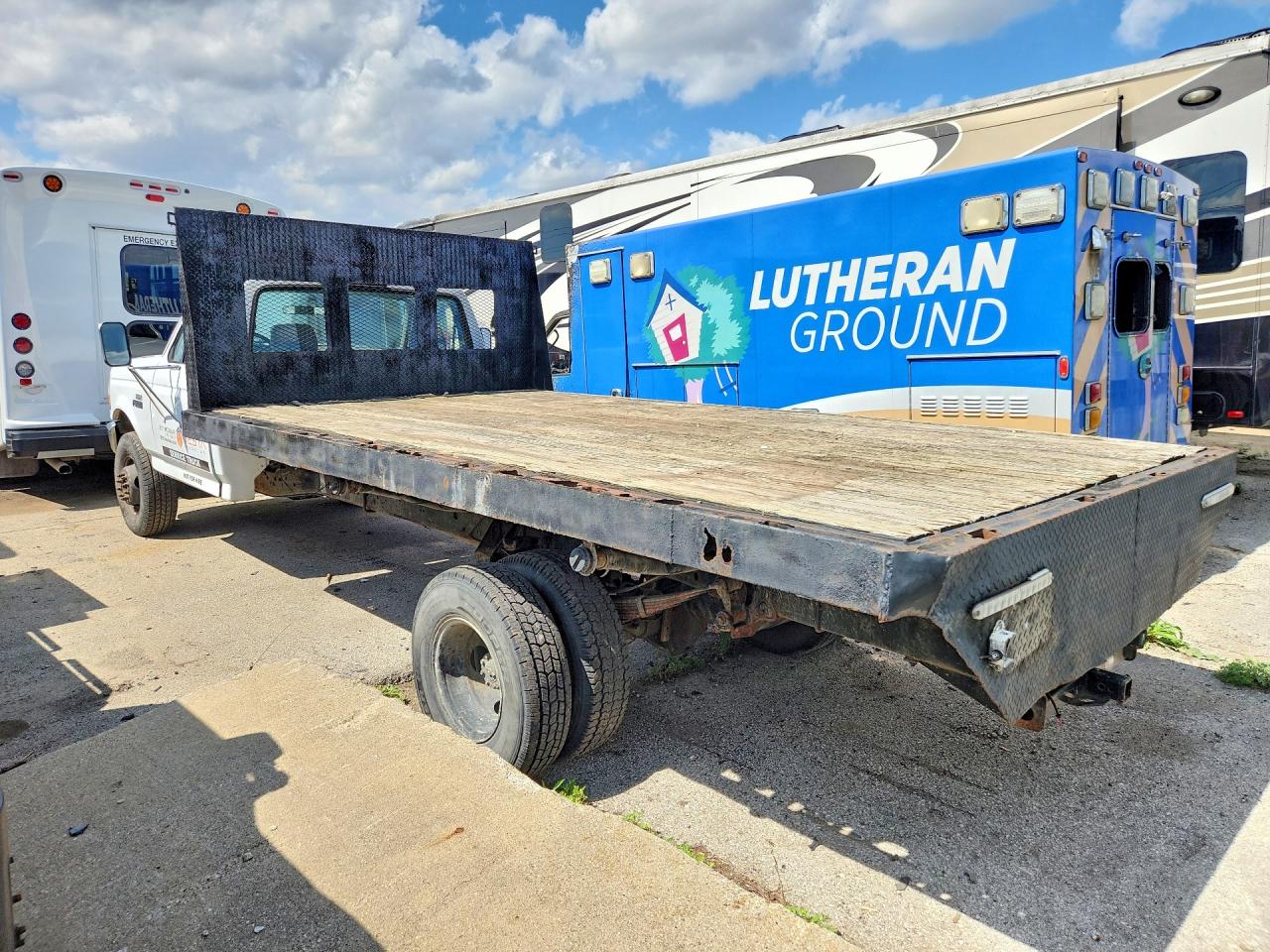 1994 Ford F350 VIN 1FDLF47M1REA39123 photo 2