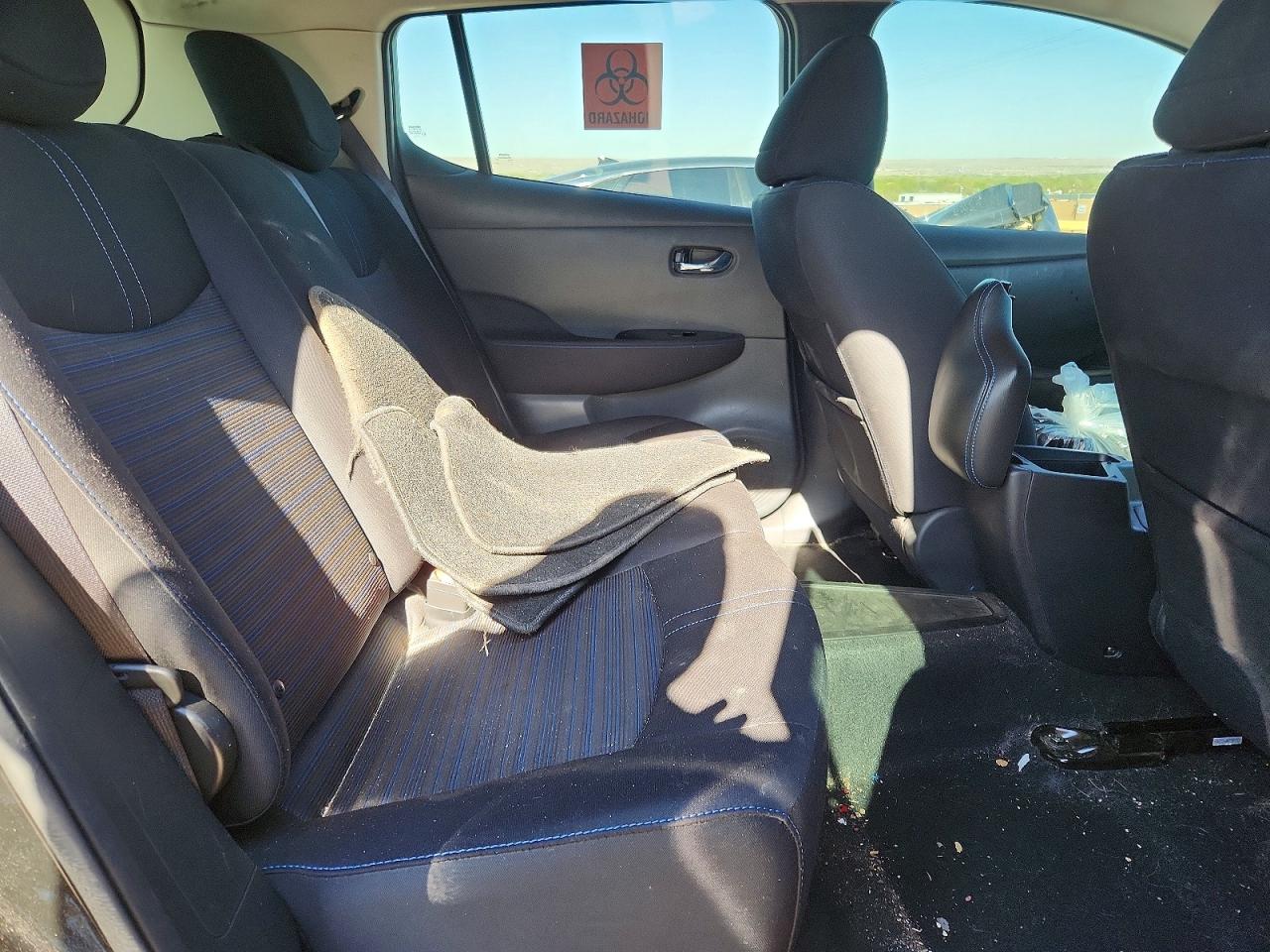 2018 Nissan Leaf VIN 1N4AZ1CP8JC315501 photo 10