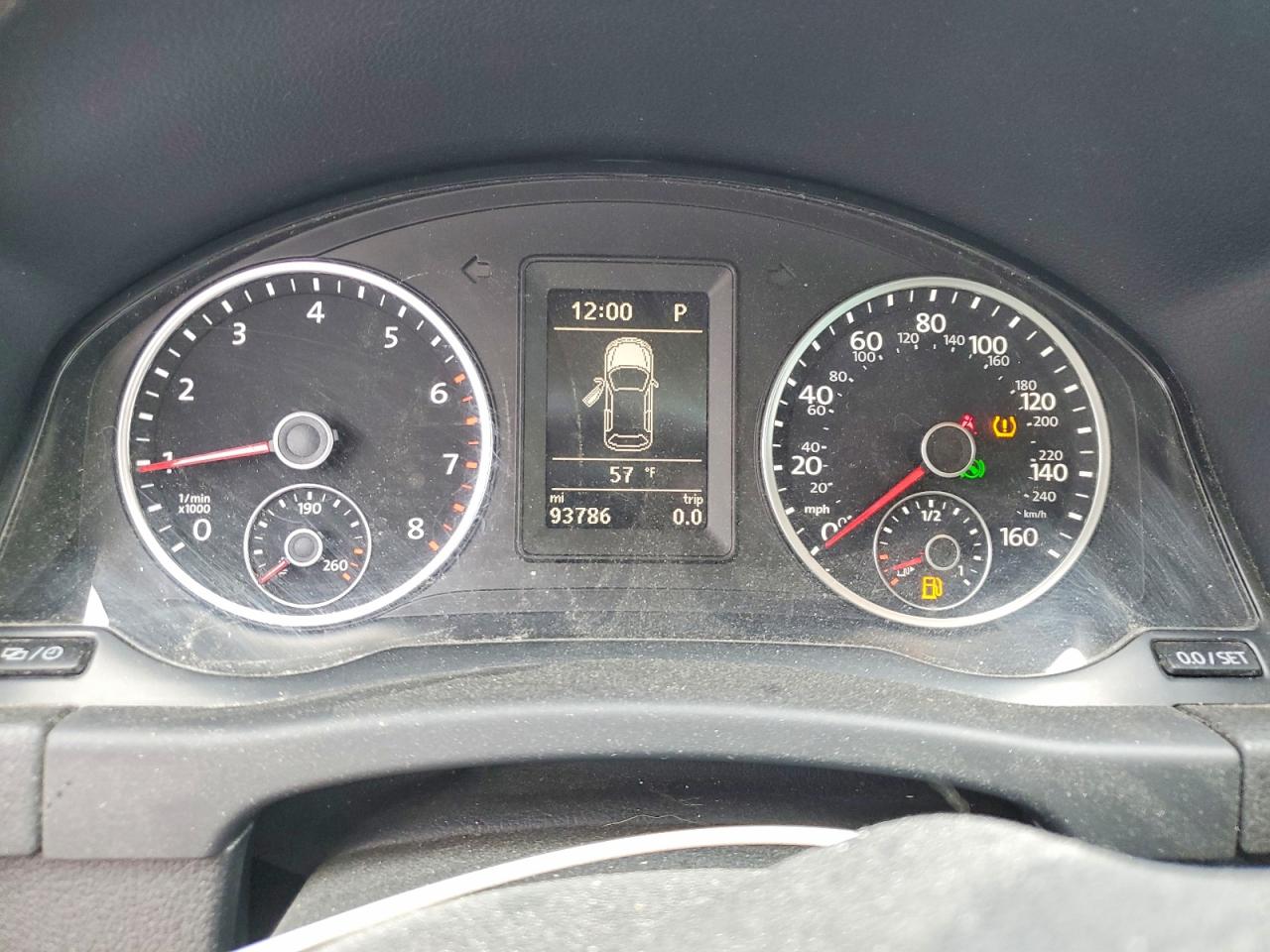 2016 Volkswagen Tiguan VIN WVGBV7AX0GW510480 photo 9
