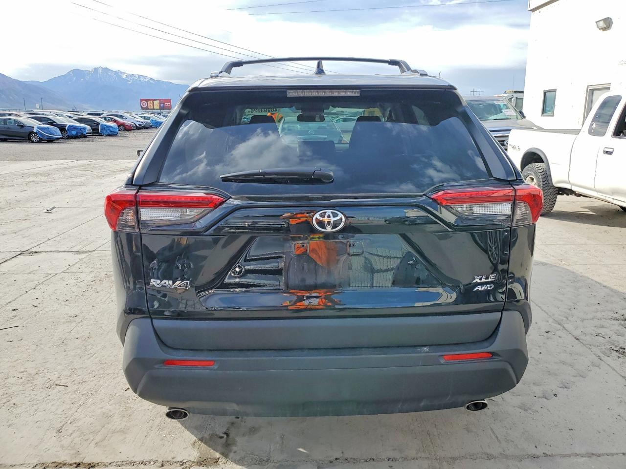 2025 Toyota Rav4 VIN 2T3P1RFV4SC550580 photo 6