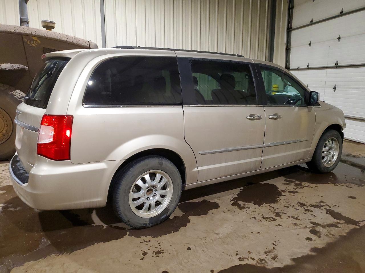 2016 Chrysler Minivan VIN 2C4RC1GG0GR158202 photo 3