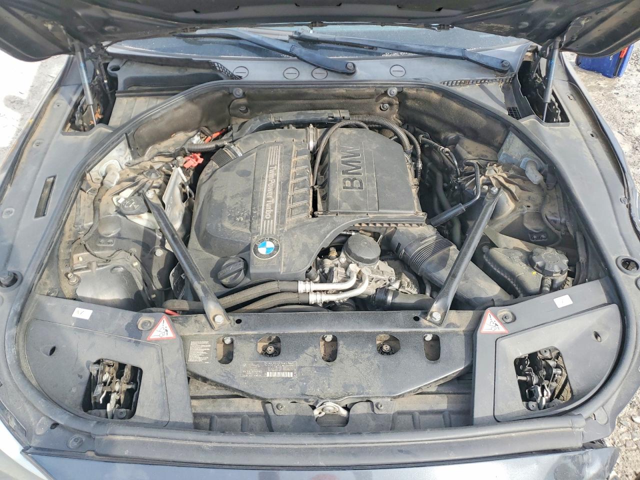 2014 BMW 5 series VIN WBA5M2C59ED085592 photo 11