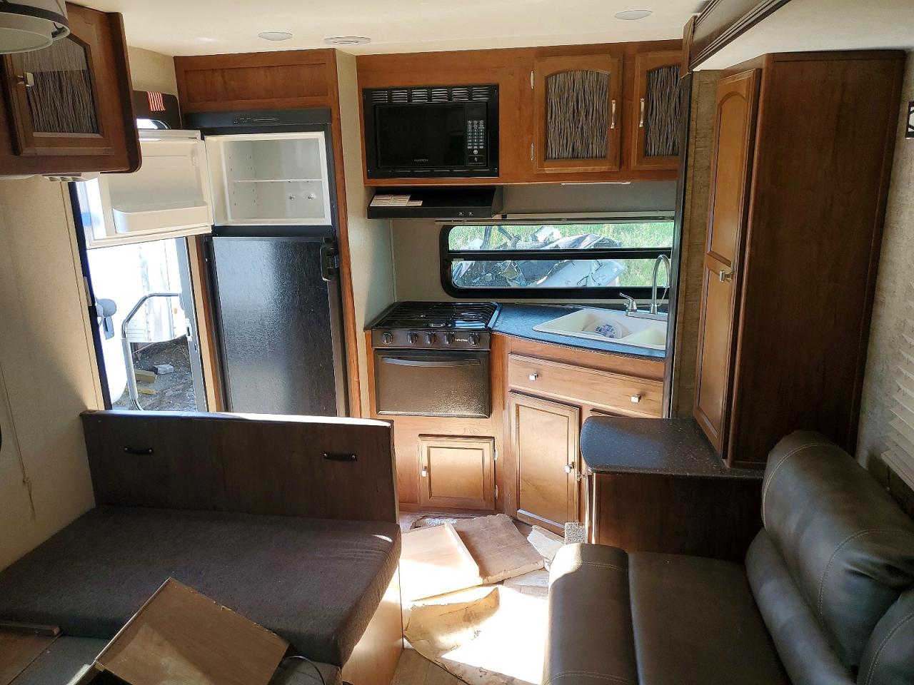 2017 COACHMAN Trailers VIN 5ZT2FEPB1HL001534 photo 5