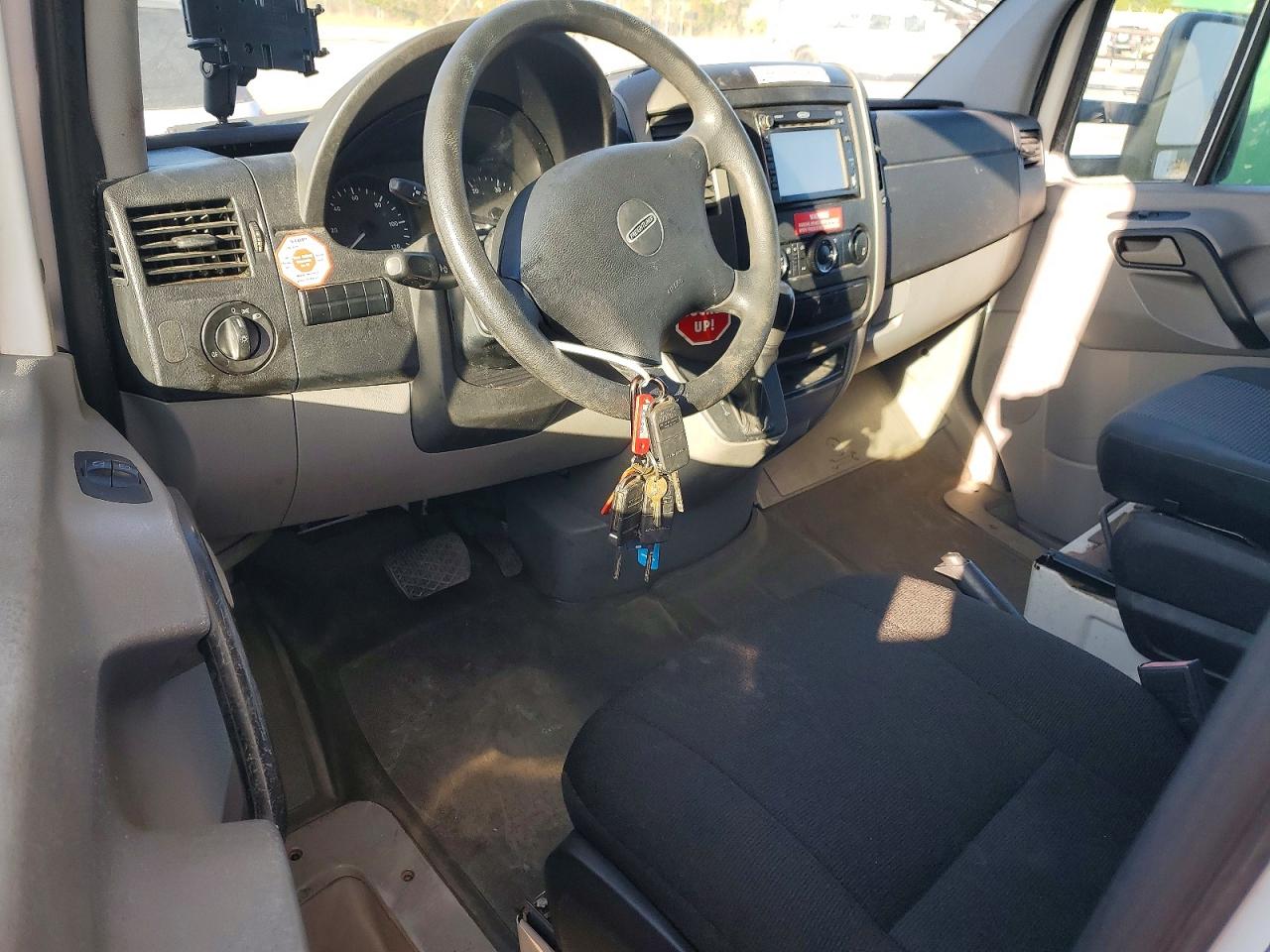 2011 FREIGHTLINER Sprinter VIN WDPPF4CC7B9470446 photo 8