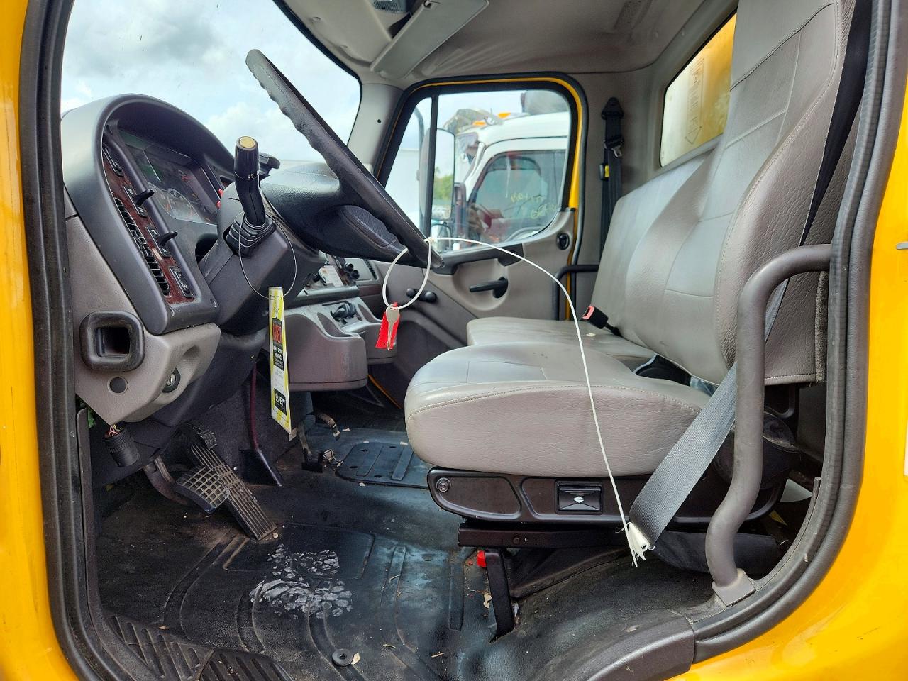2018 FREIGHTLINER All other VIN 3ALACWFC8JDJH4648 photo 7