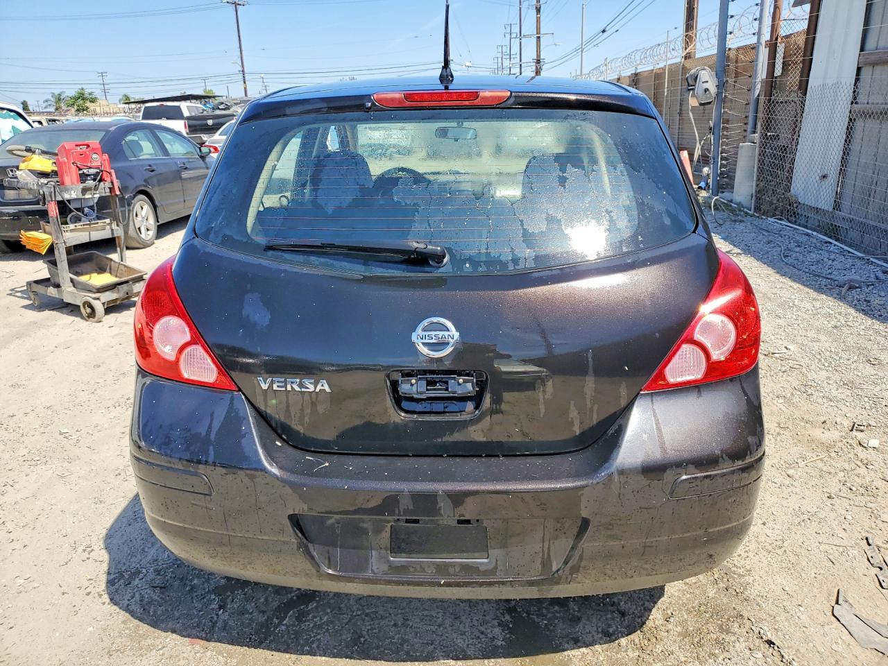 2011 Nissan Versa 1.8 VIN 3N1BC1CP8BL455265 photo 6