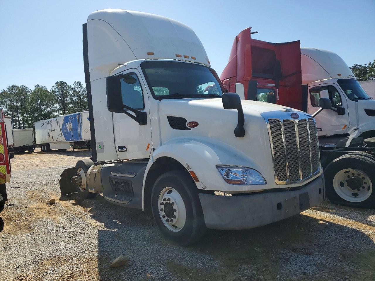 2017 PETERBILT All models VIN 1XPBA48X5HD428888 photo 1