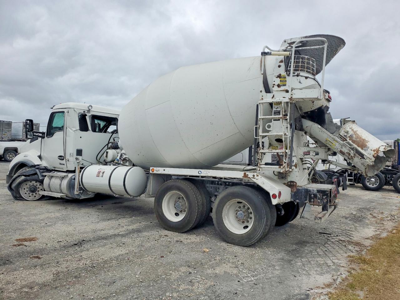 2024 KENWORTH All other VIN 1NKZLK0X8RJ260076 photo 3
