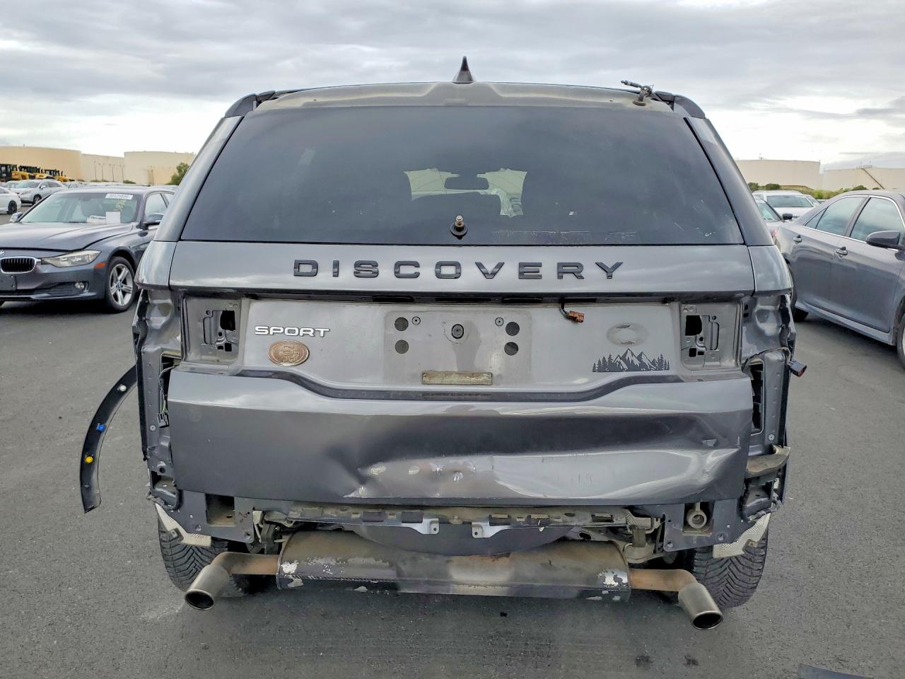 2017 Land Discovery VIN SALCP2BG1HH638844 photo 6