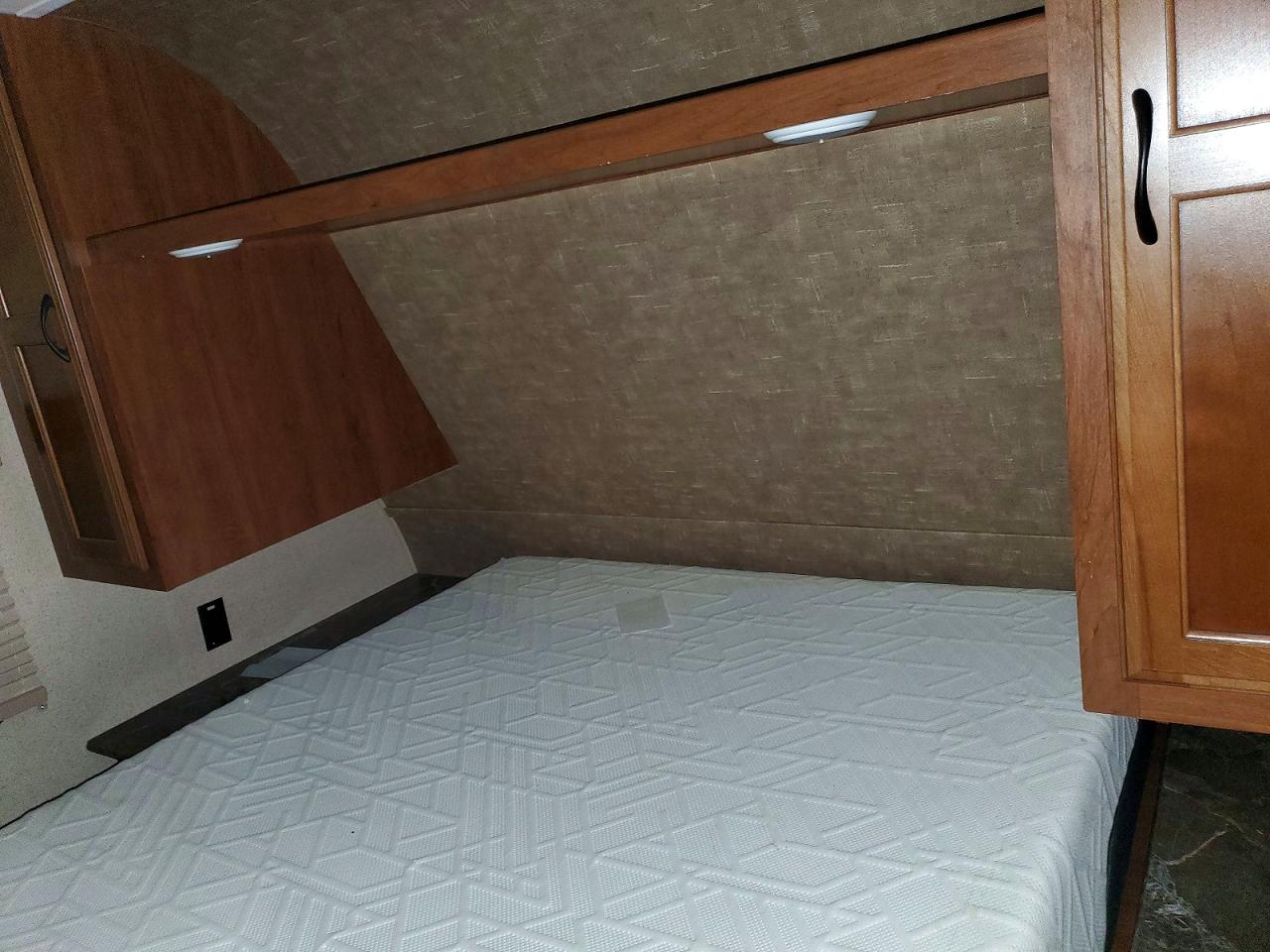 2016 JAYCO Camper VIN 1UJBJ0BP0G17W0854 photo 5