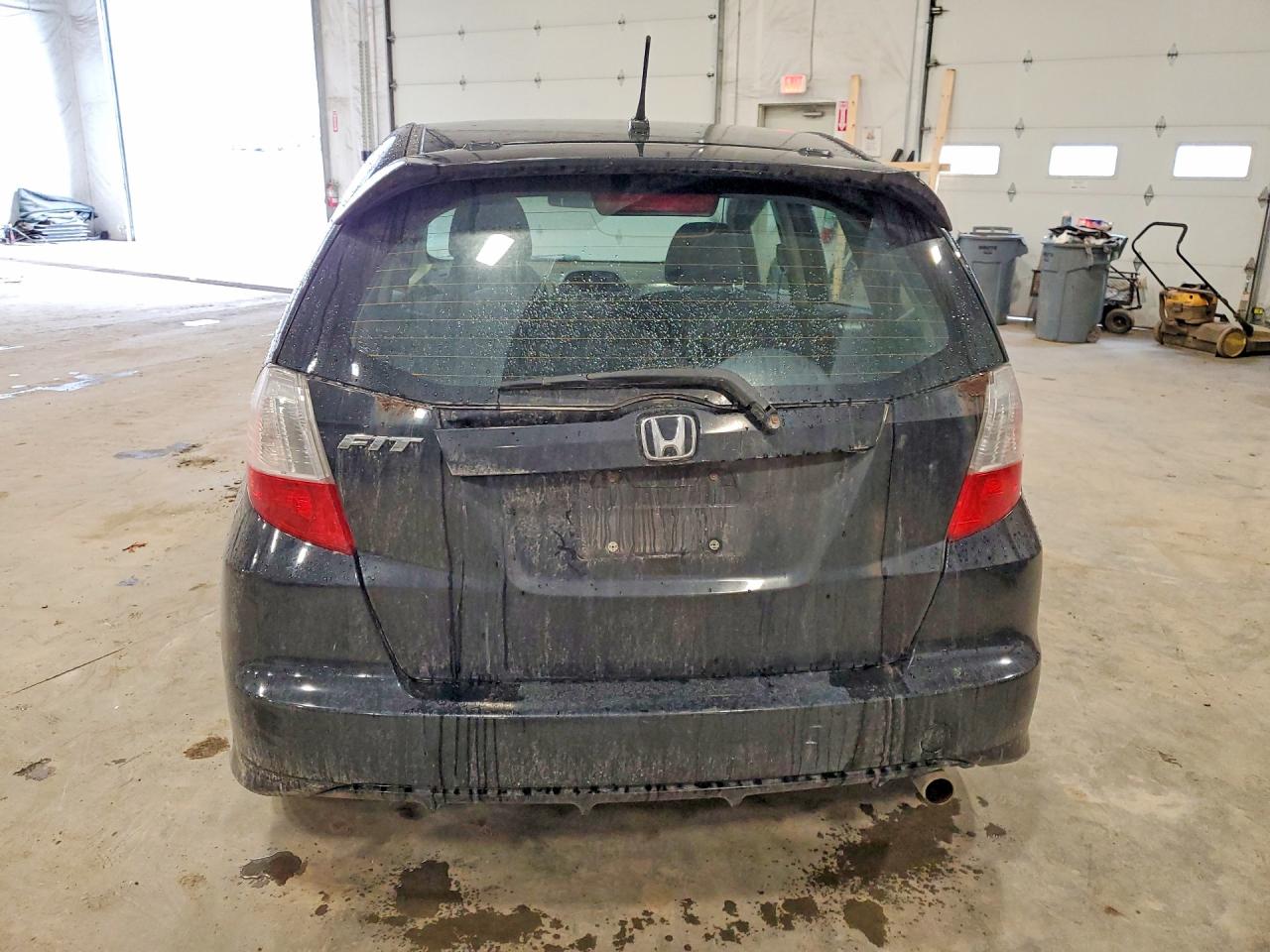 2013 Honda Fit VIN JHMGE8H51DC069846 photo 6