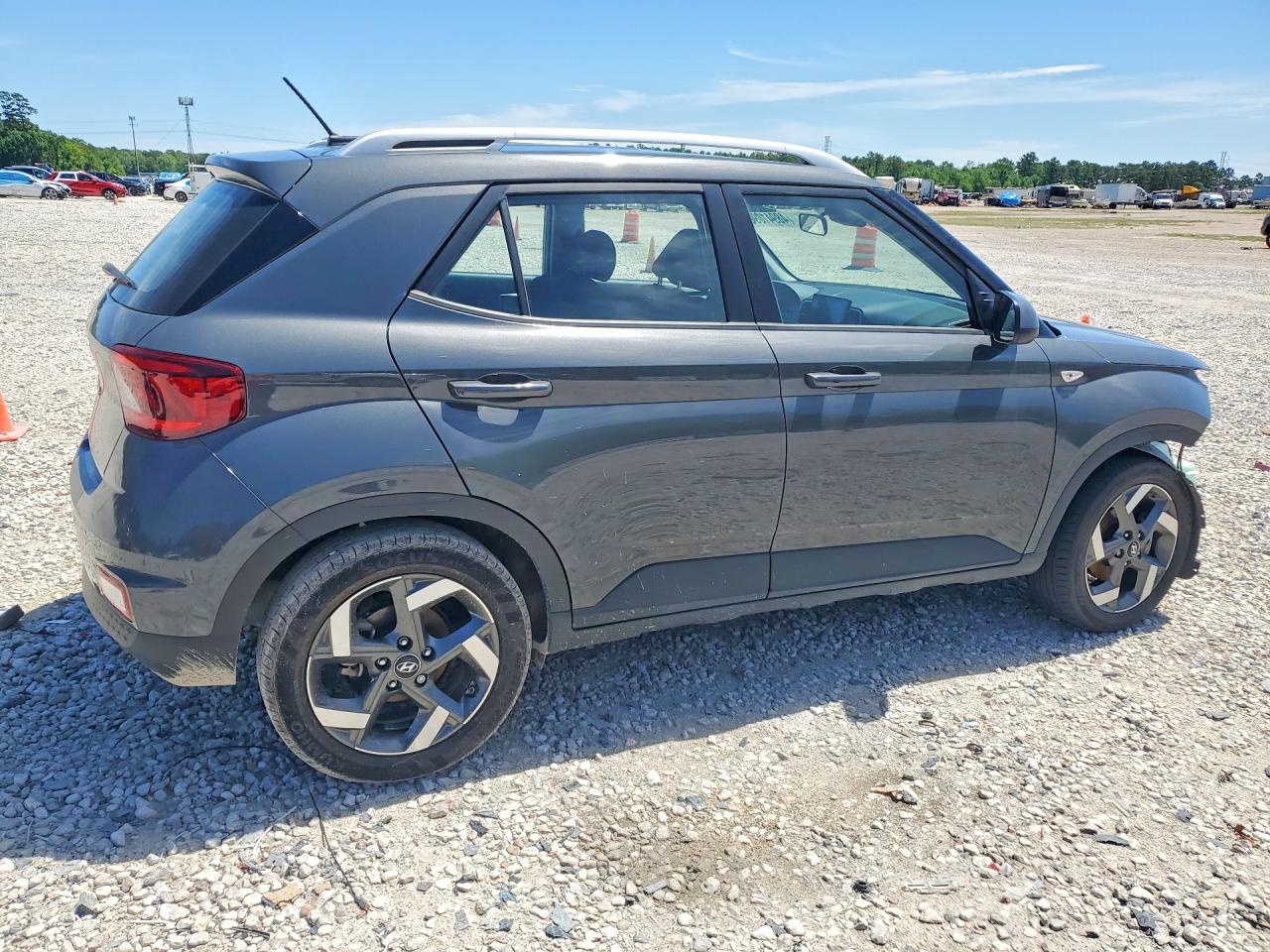 2024 Hyundai Venue VIN KMHRC8A35RU309597 photo 3