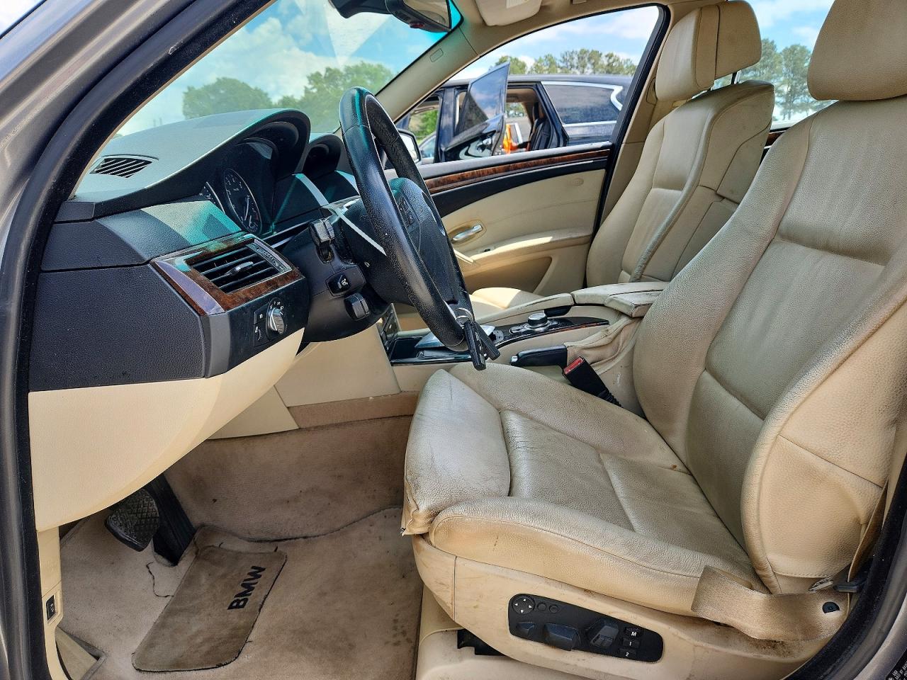 2010 BMW 5 series VIN WBANU5C51AC363709 photo 7