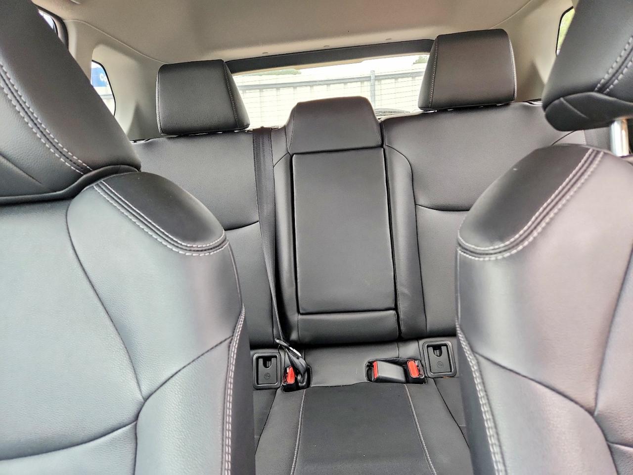 2022 Toyota All other VIN 7MUDAAAG4NV017295 photo 10