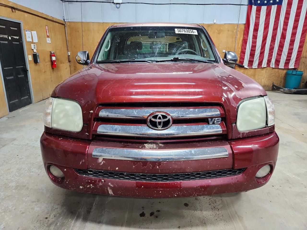 2005 Toyota Tundra VIN 5TBDT44105S477429 photo 5