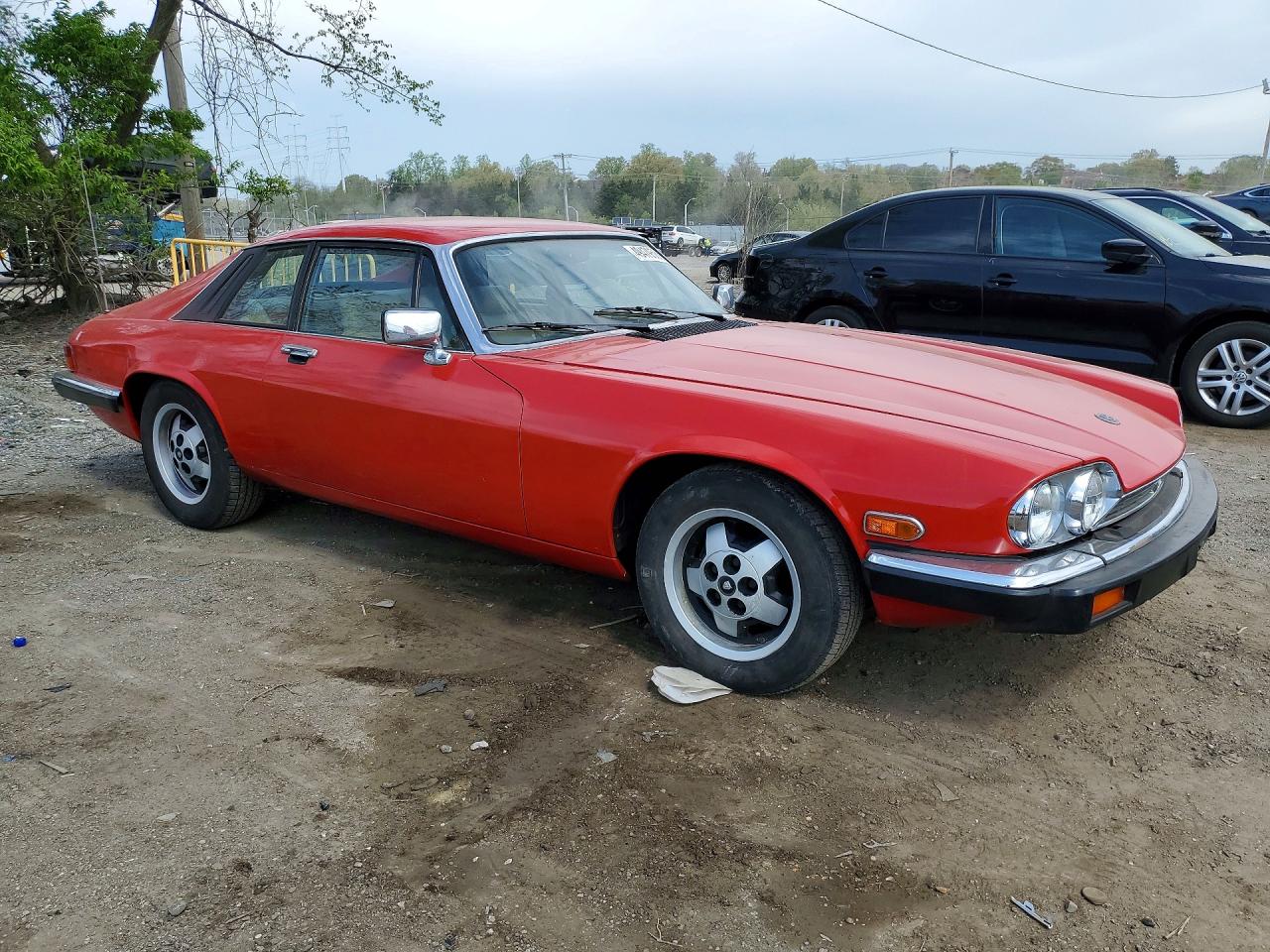 1983 JAGUAR Xjs VIN SAJNV5847DC111288 photo 4