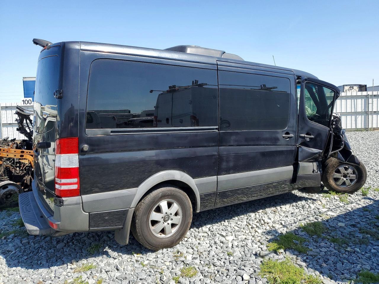 2016 Mercedes-Benz Sprinter VIN 8BRPE7DD5GE130227 photo 3