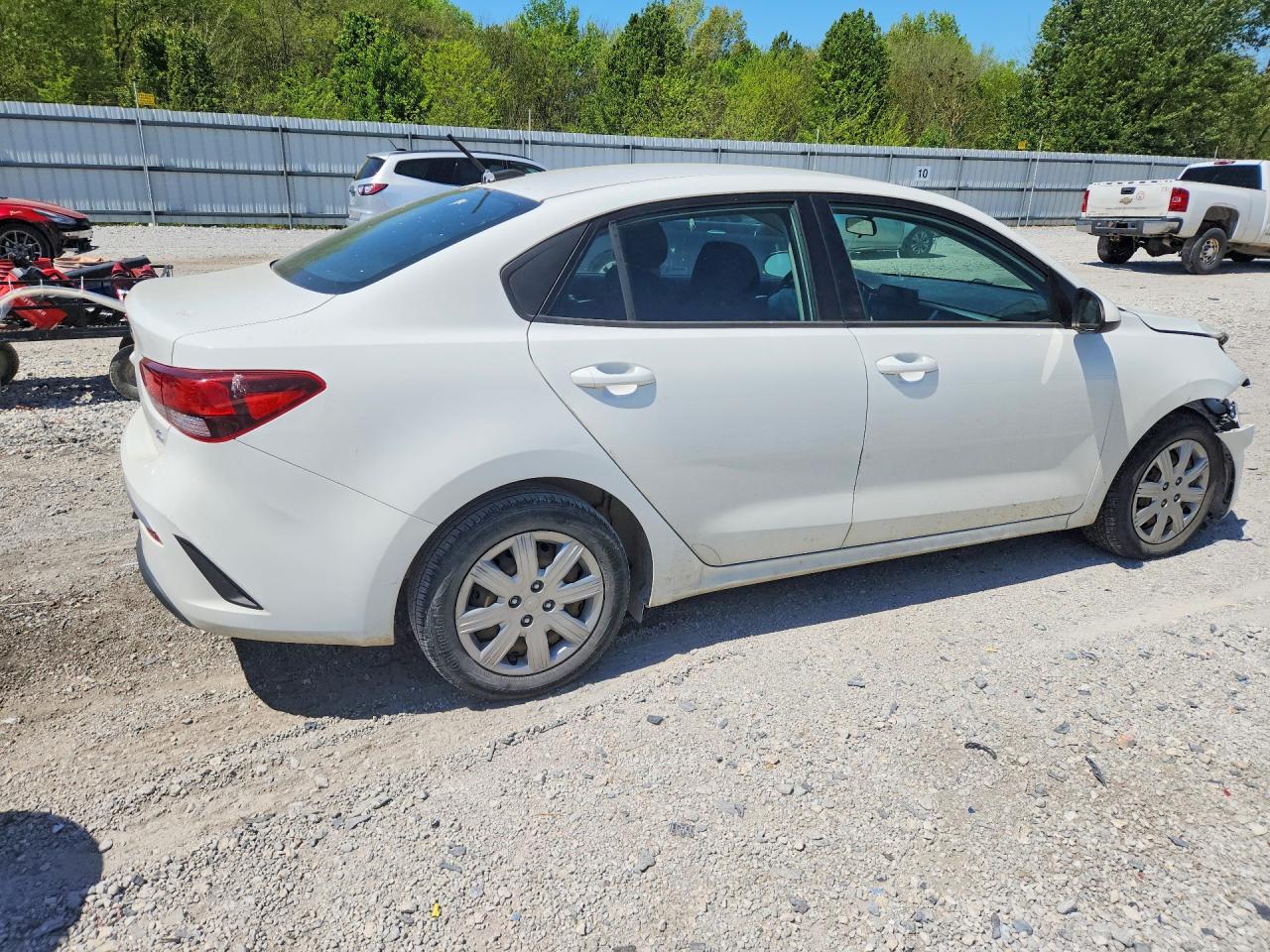 2021 Kia Rio VIN 3KPA24AD3ME392802 photo 3