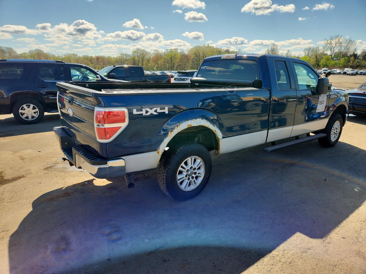 2011 Ford F150 VIN 1FTVX1ET8BKE12894 photo 3