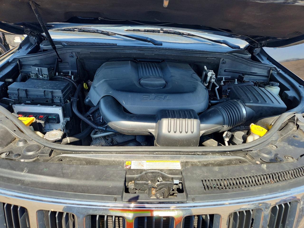 2011 Jeep Cherokee VIN 1J4RS4GG9BC577343 photo 11