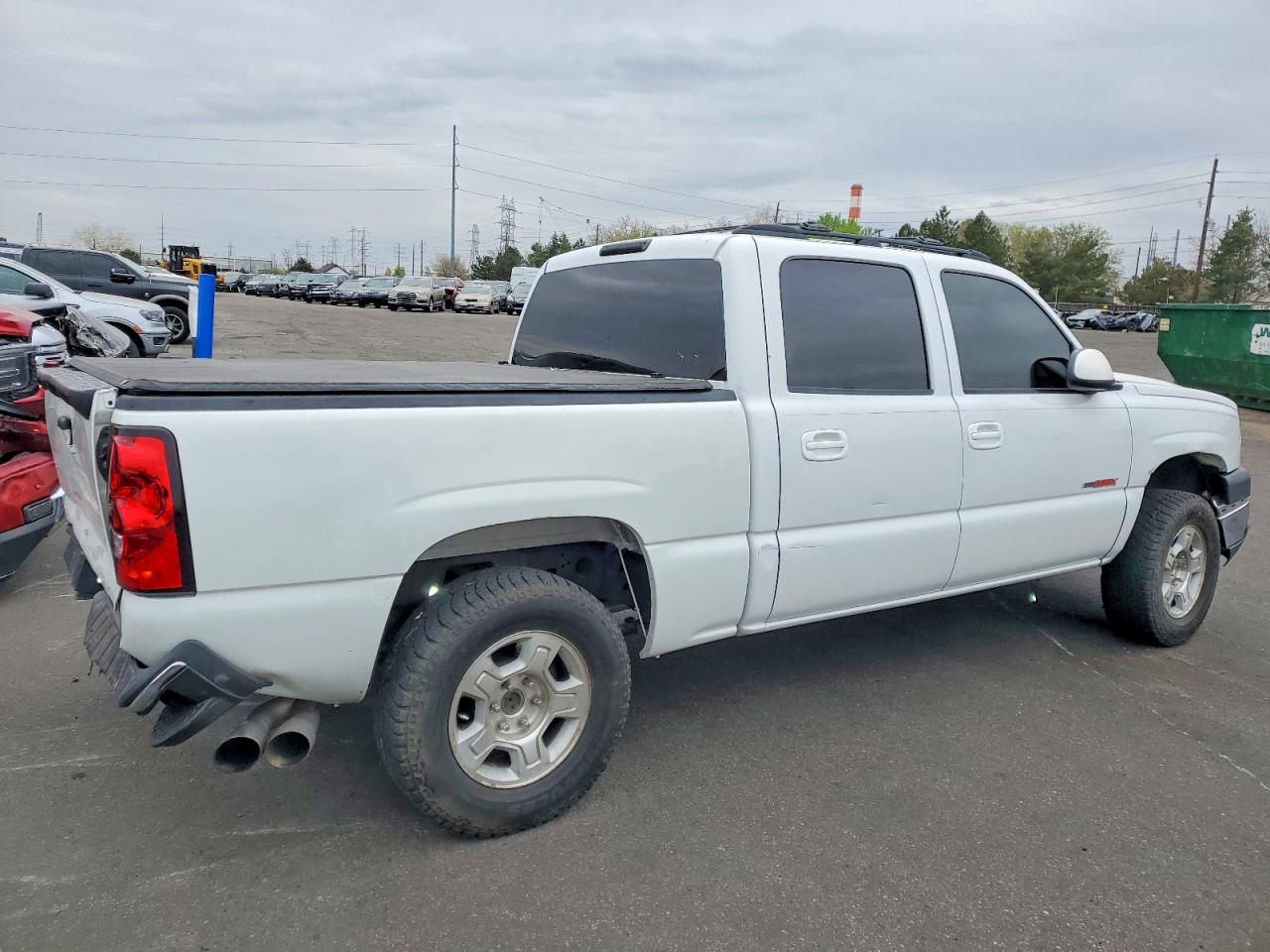 2004 CHEV Silverado VIN 2GCEC13T641374387 photo 3