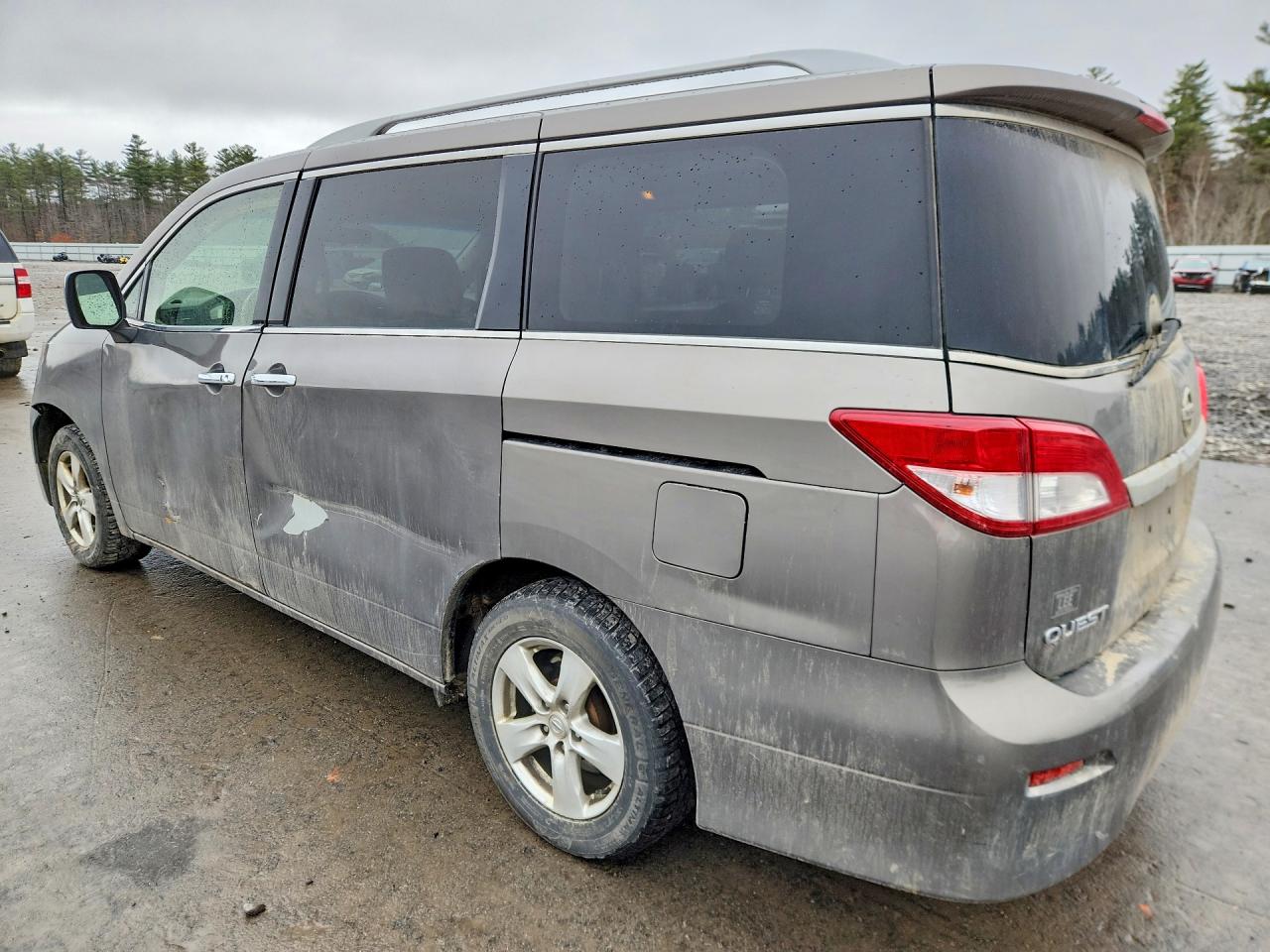 2017 Nissan Quest VIN JN8AE2KP7H9170136 photo 2