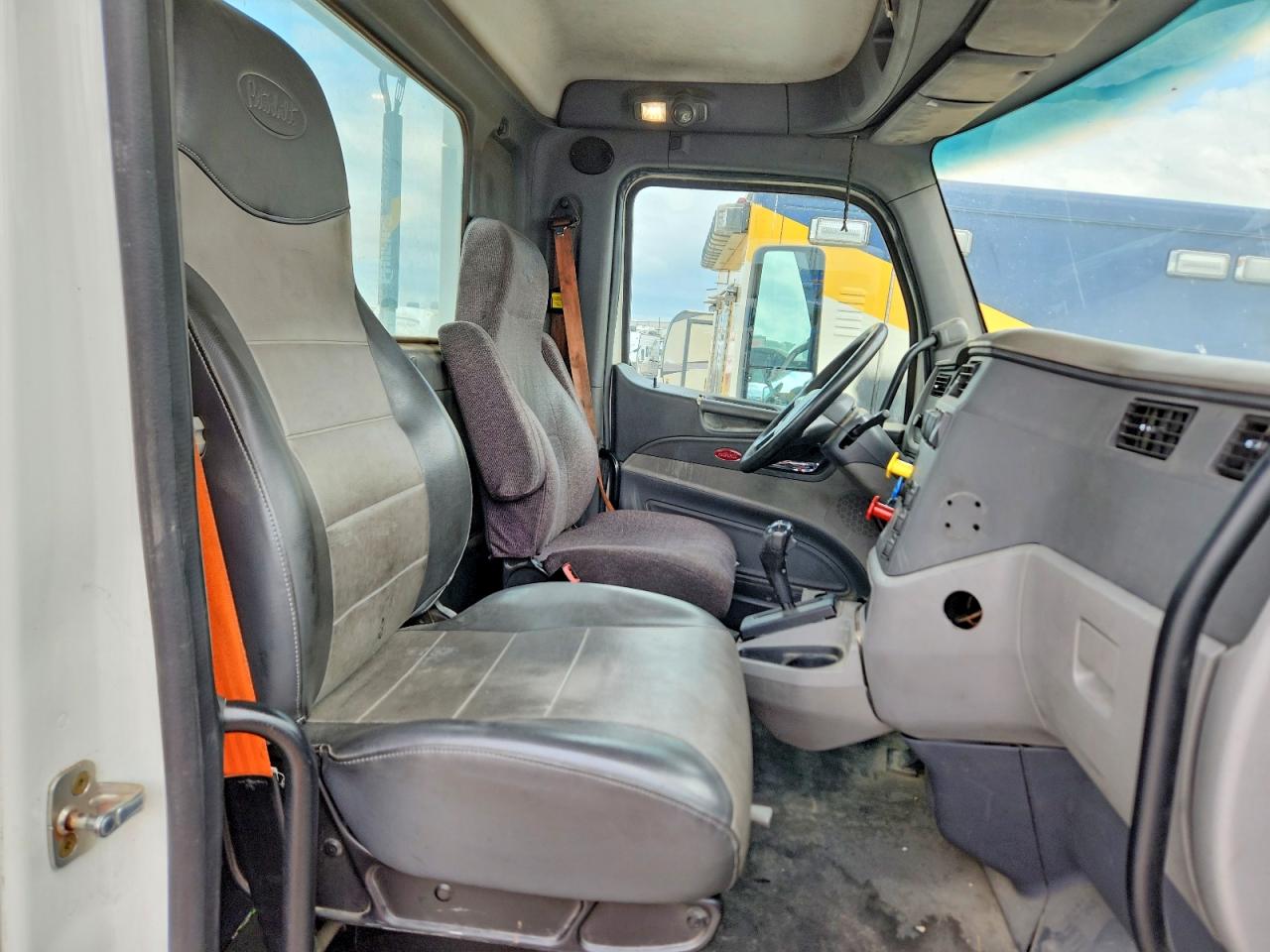 2015 PETERBILT All other VIN 1XPBA48X0FD286270 photo 5