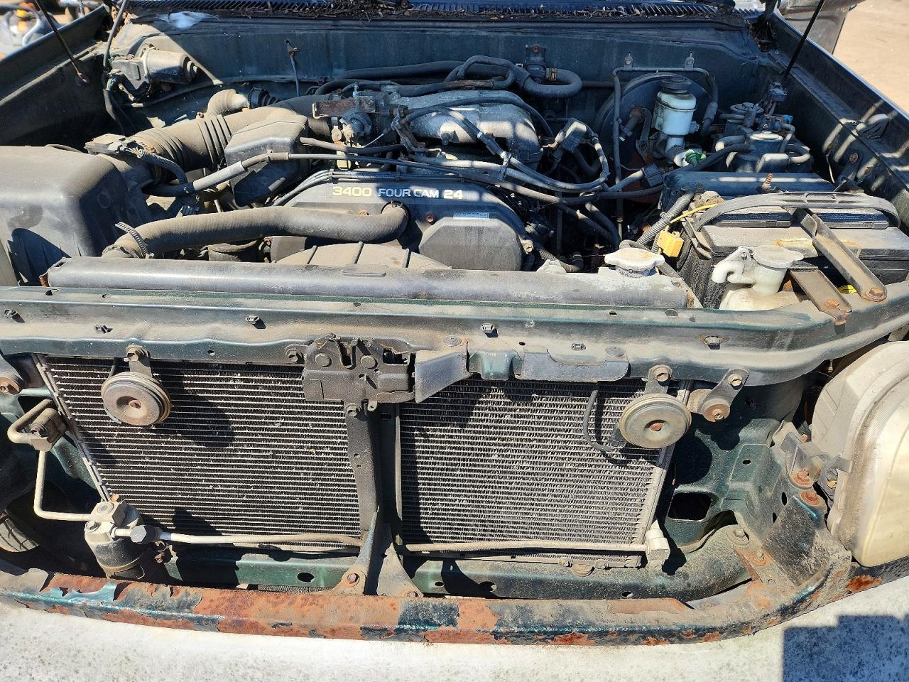 2000 Toyota Tundra VIN 5TBRN3414YS103470 photo 11