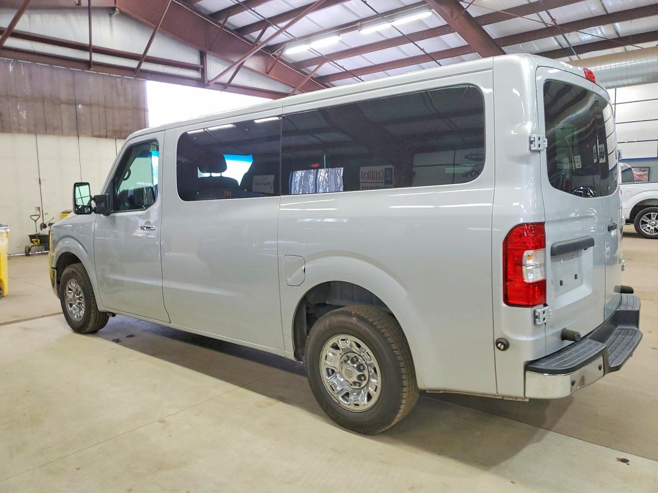 2020 Nissan Nv VIN 5BZBF0AA5LN850972 photo 2