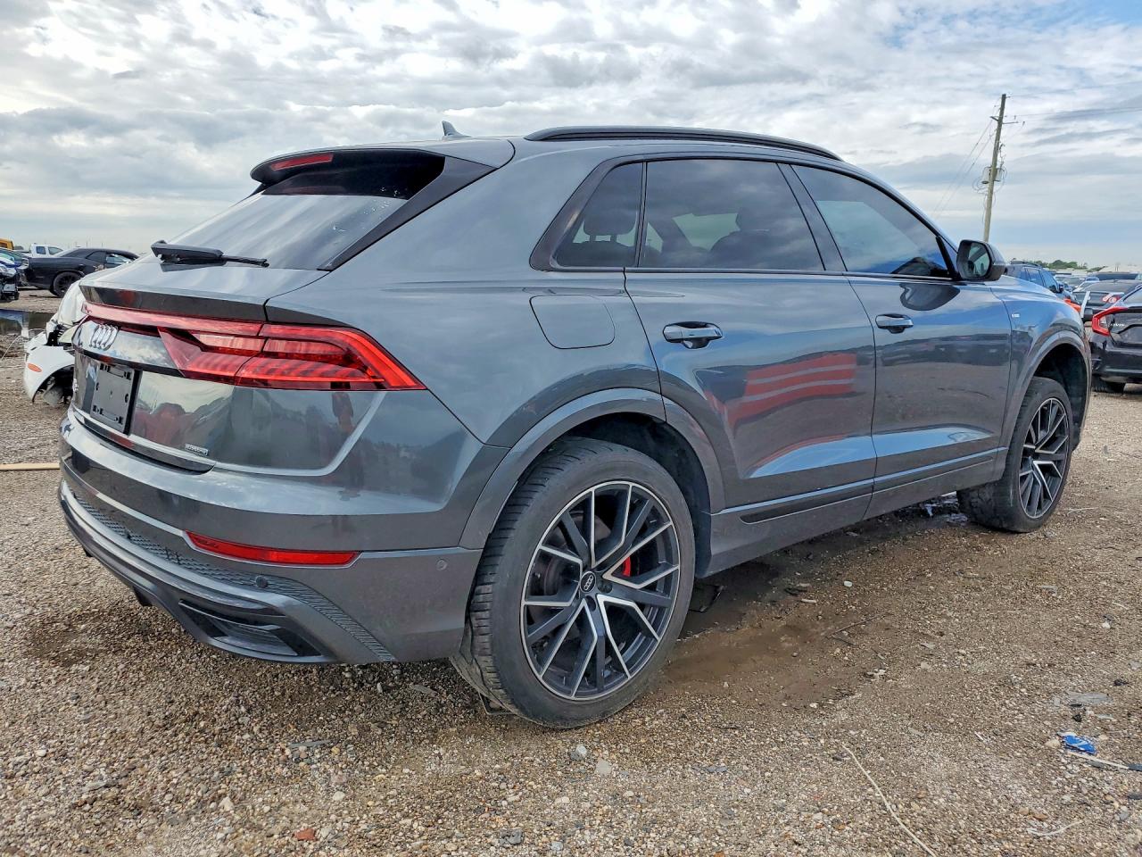 2019 Audi Q8 VIN WA1EVAF16KD030798 photo 3